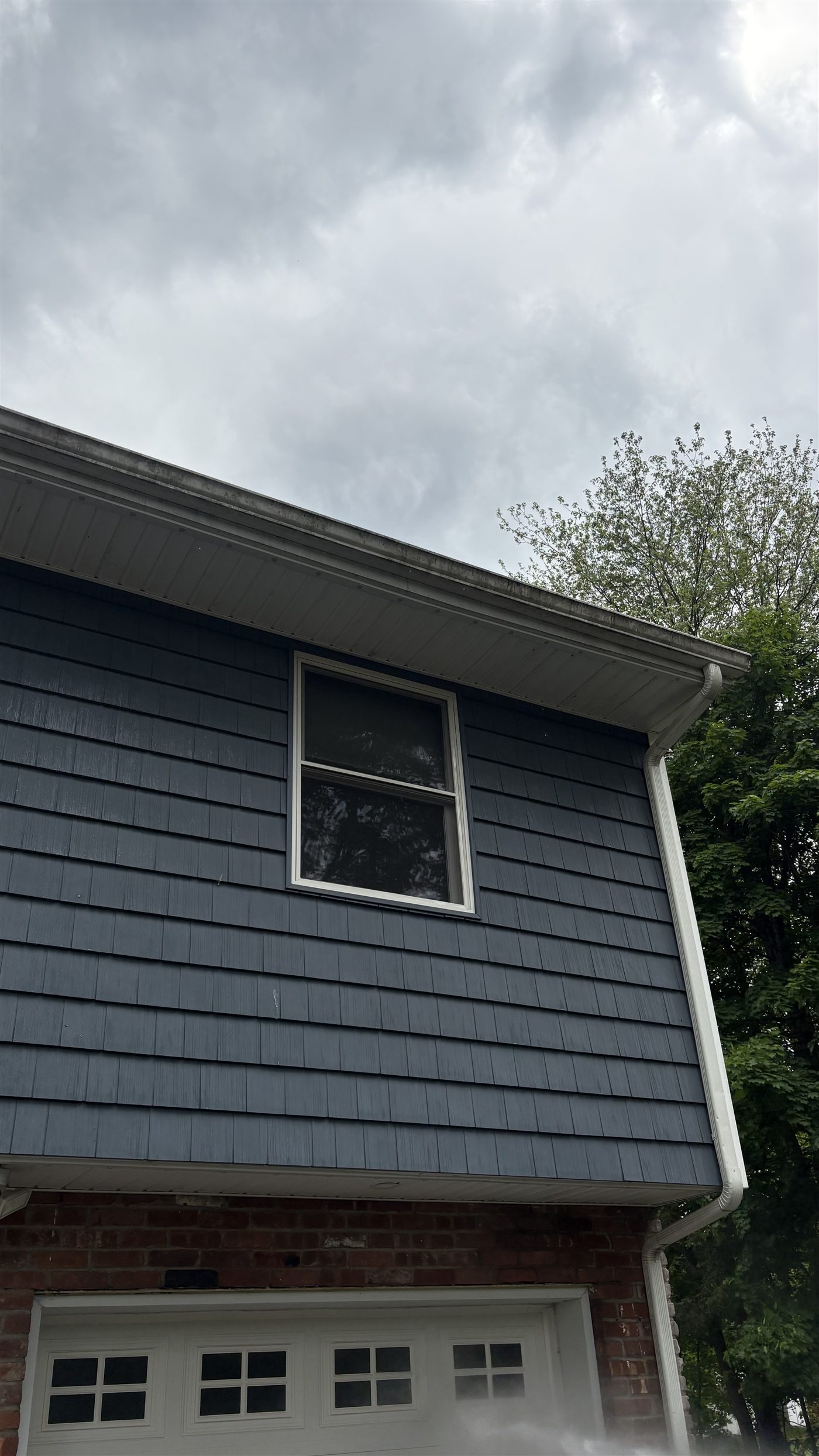 Pure Blue gutter brightening before service
